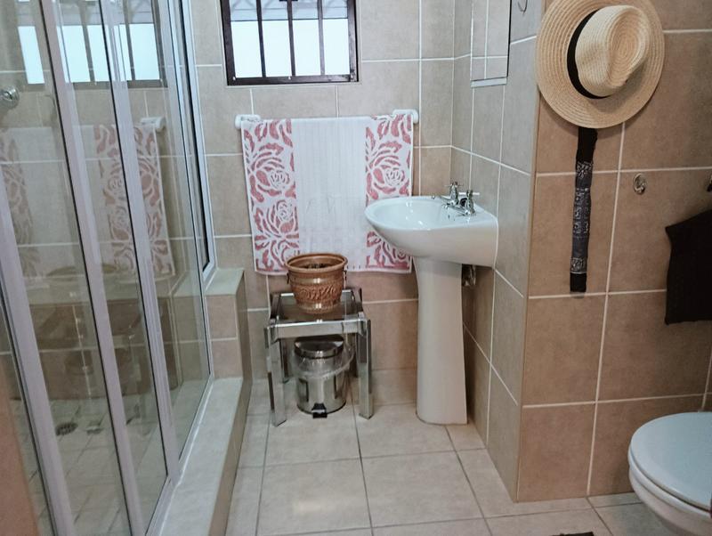 1 Bedroom Property for Sale in Sonkring Western Cape